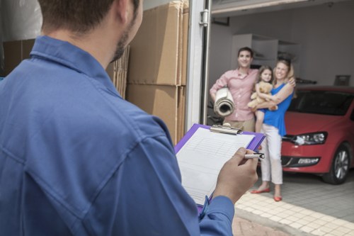 Happy customers with Move Van